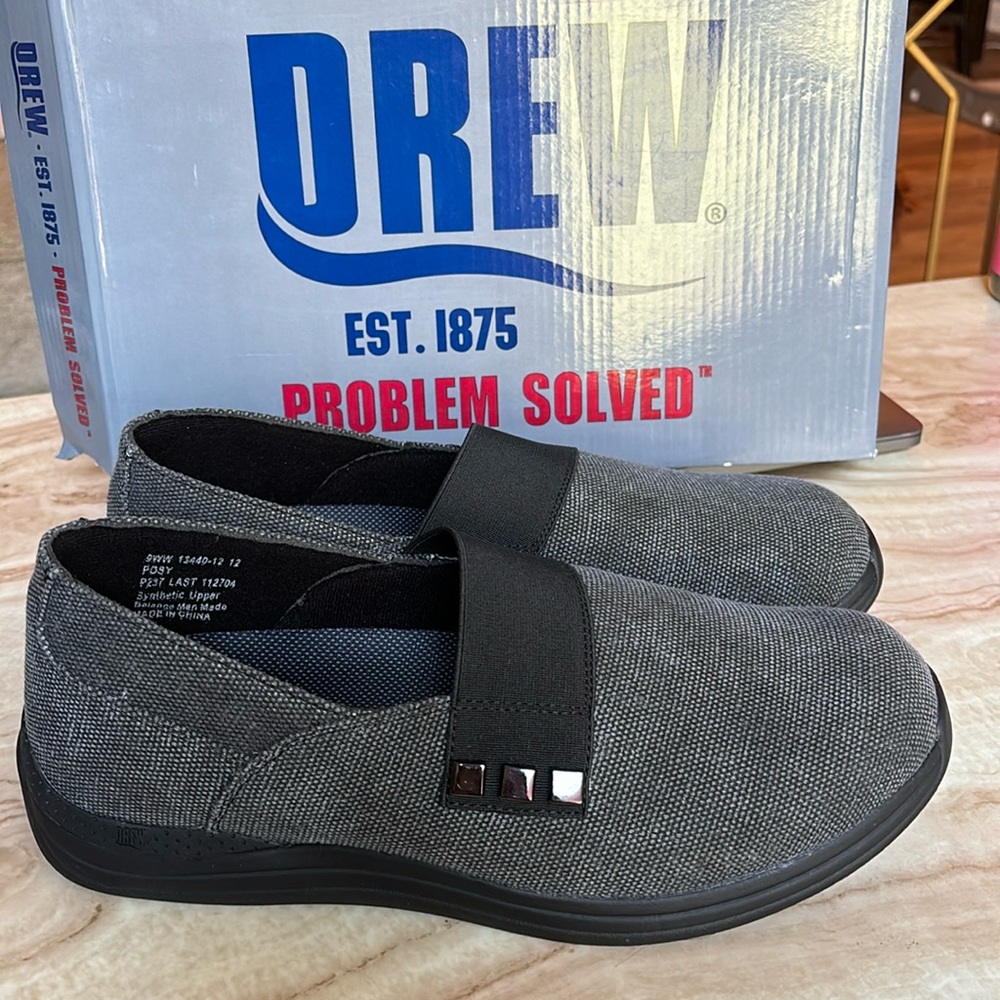POSY BY DREW size 9 x-wide slip on shoe accommodates orthotics. Black canvas